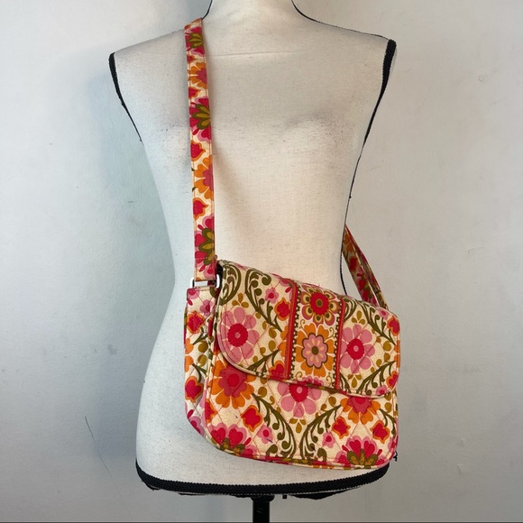 Vera Bradley Red Floral Messenger Style Crossbody GUC - Picture 2 of 12